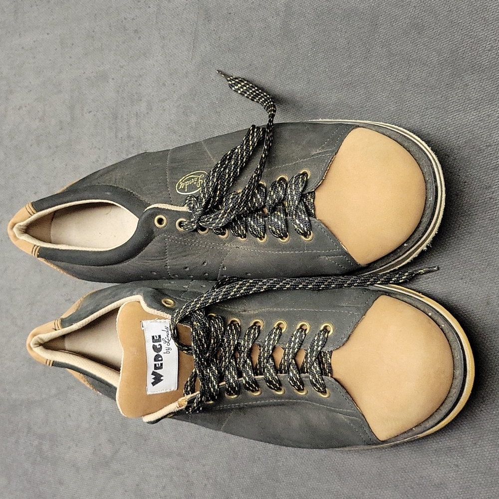 Lind's Bowling Shoes